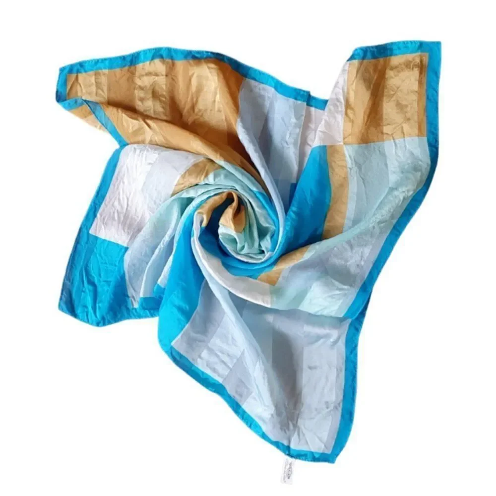 Vintage Oscar de la Renta SIlk Scarf Sze 33x34